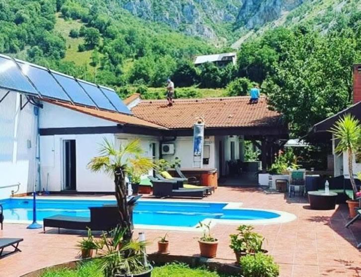Pensiunea La Dolce Vita Băile Herculane Dış mekan fotoğraf