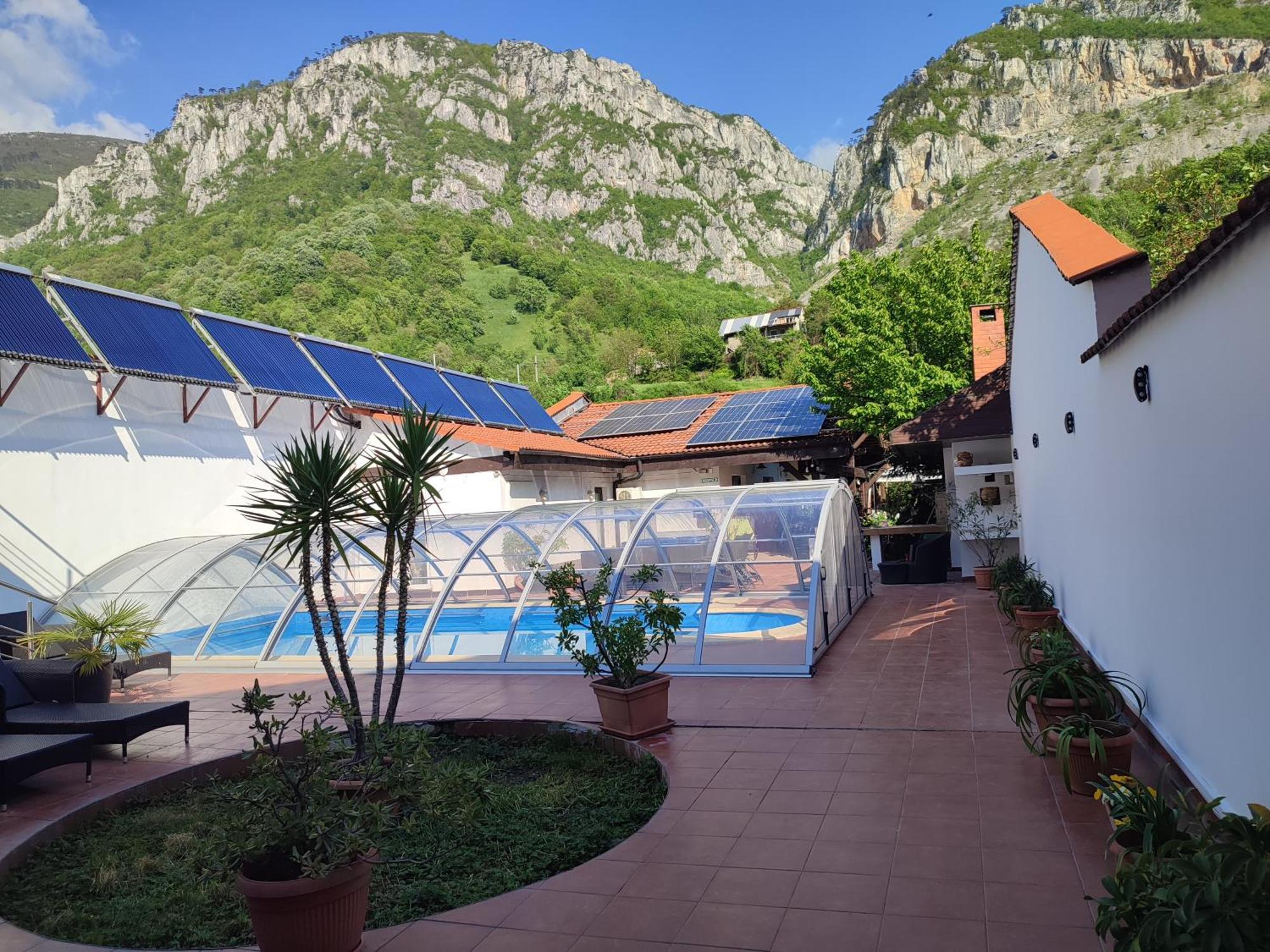 Pensiunea La Dolce Vita Băile Herculane Dış mekan fotoğraf