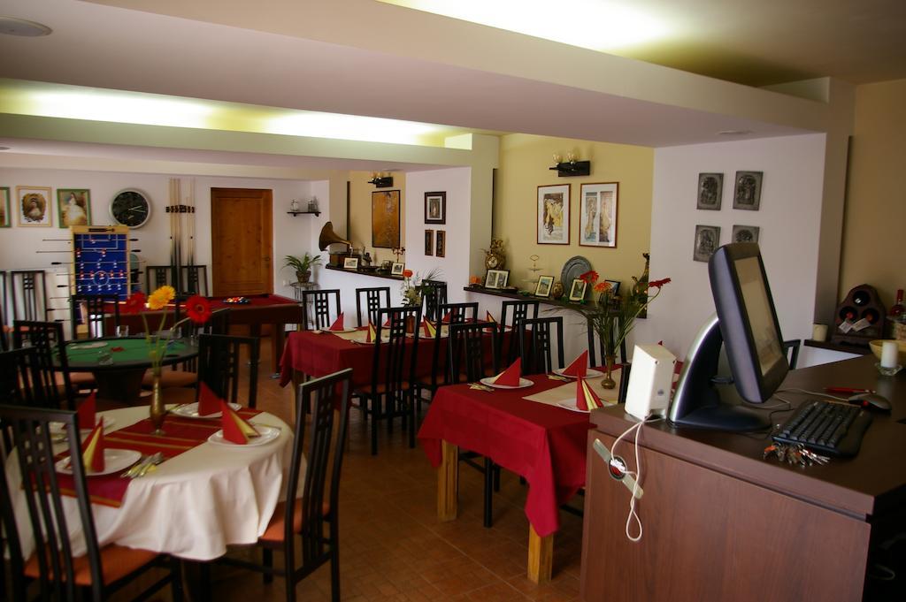 Pensiunea La Dolce Vita Băile Herculane Dış mekan fotoğraf